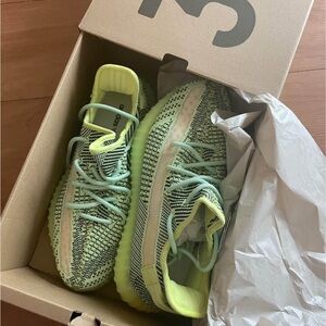 NEW Adidas Yeezy Boost 350 V2 Box